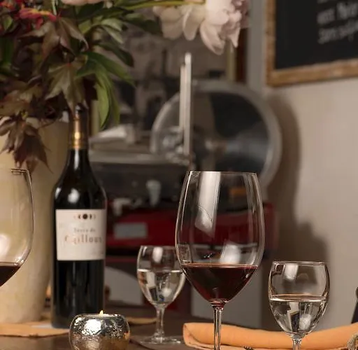 Szálloda De Geneve 2*