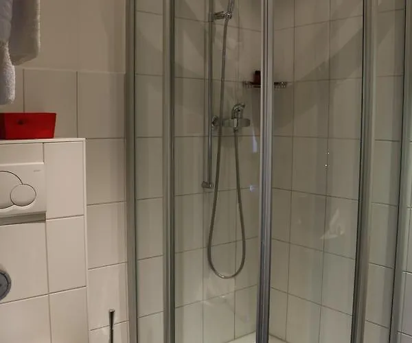 オテルリー ドゥ ジュネーブ 2*