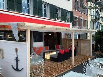 日内瓦旅舍 2* 沃韦